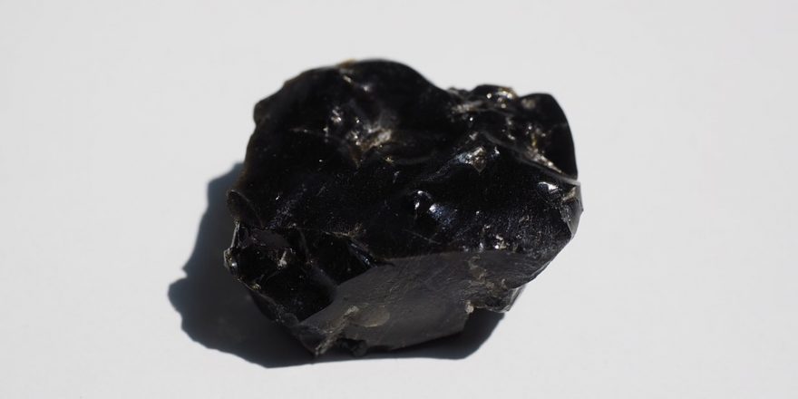 La piedra obsidiana de Escorpio